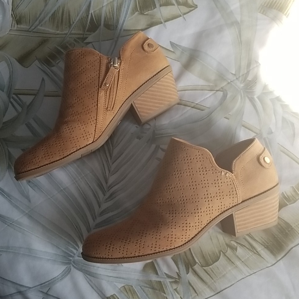 Dr. Sholl's Tan Booties